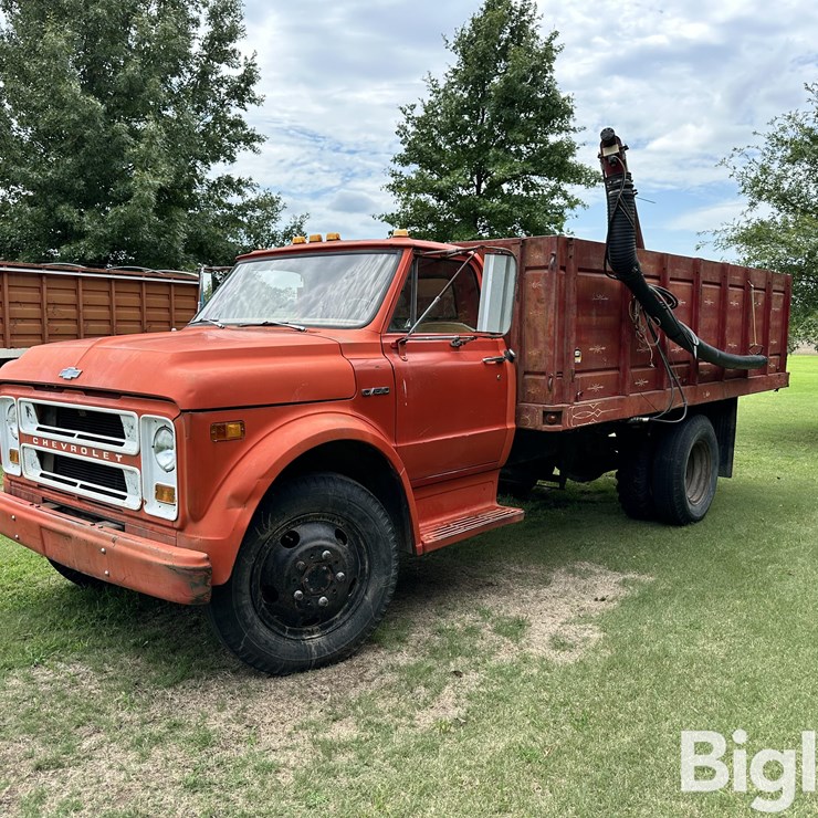 1969 CHEVROLET C50