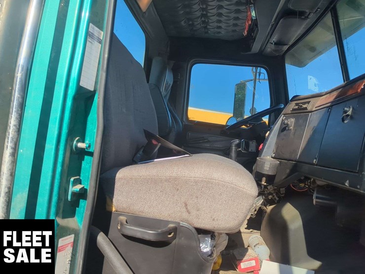 2010-western-star-4900-image-11