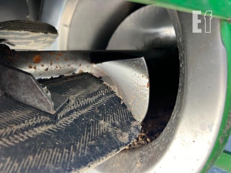 2009-john-deere-9670-sts-image-31
