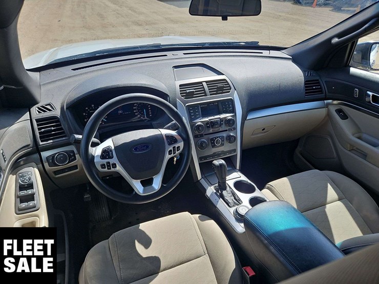 2013-ford-explorer-image-11