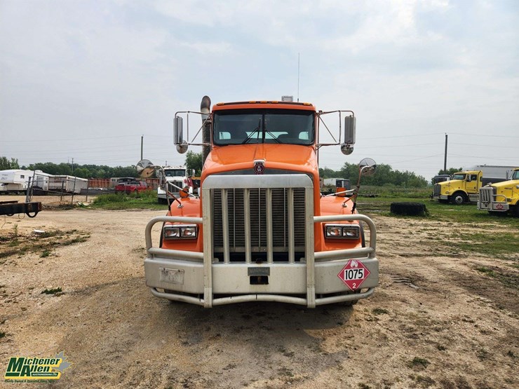 2009-kenworth-t800-image-15