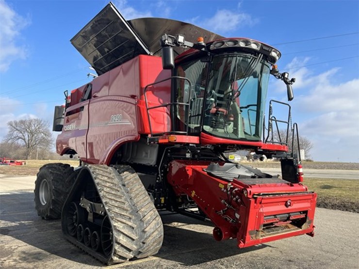2022-case-ih-8250-image-8