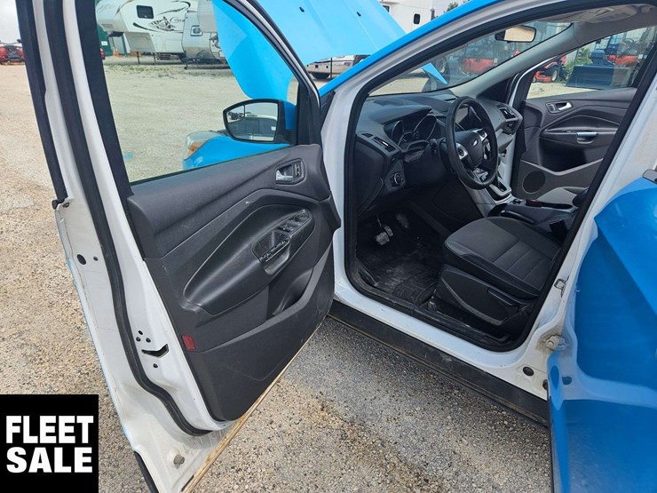 2013-ford-escape-image-30