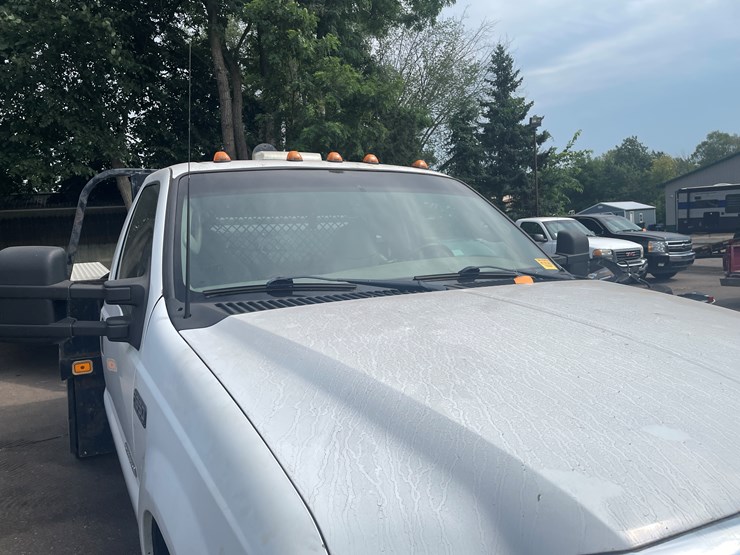 2003-ford-f550-image-10