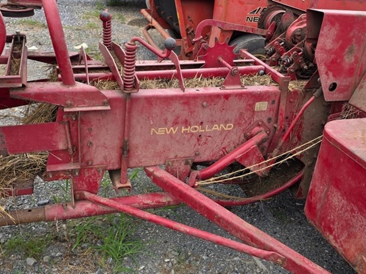 new-holland-273-image-13