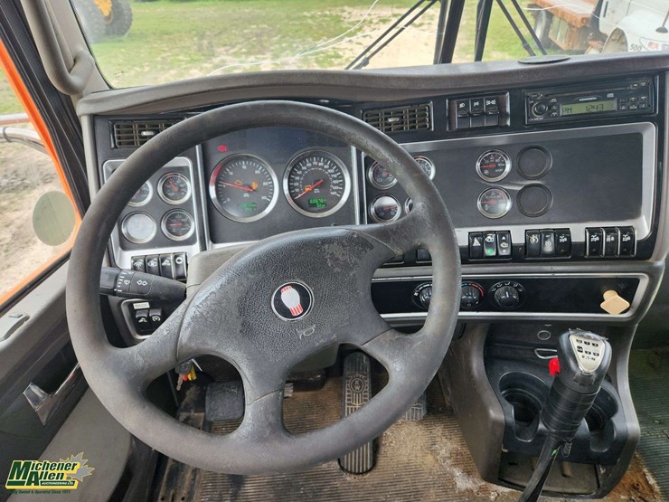 2009-kenworth-t800-image-31