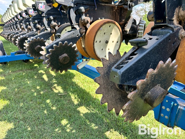 kinze-3600-image-18