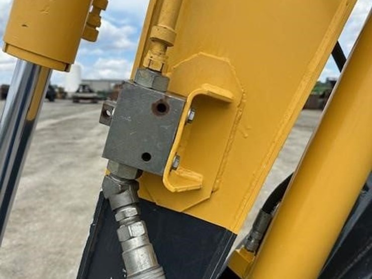 komatsu-pc78mr-6-image-8