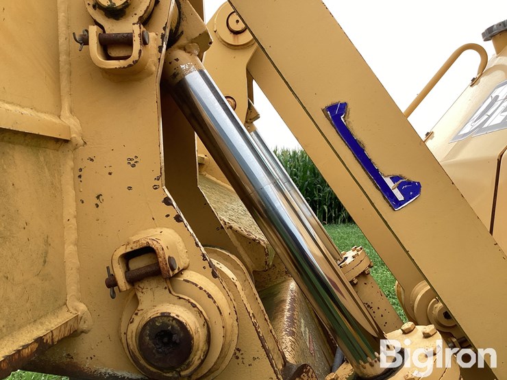 2003-deere-850c-lt-image-18