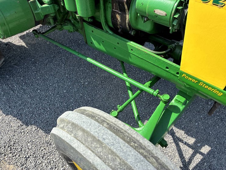 1958-john-deere-820-image-30