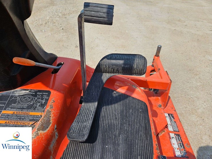 2016-kubota-f3990-image-14