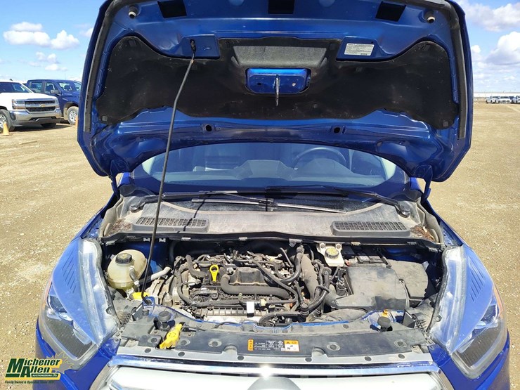2019-ford-escape-sel-image-22
