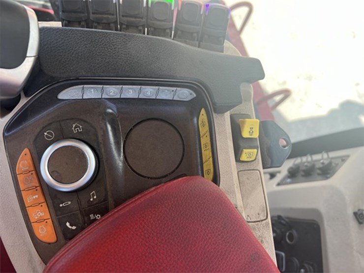 2023-case-ih-steiger-540-image-41