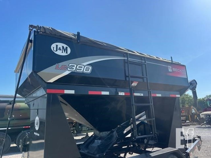 2019-j&m-lc390-image-29