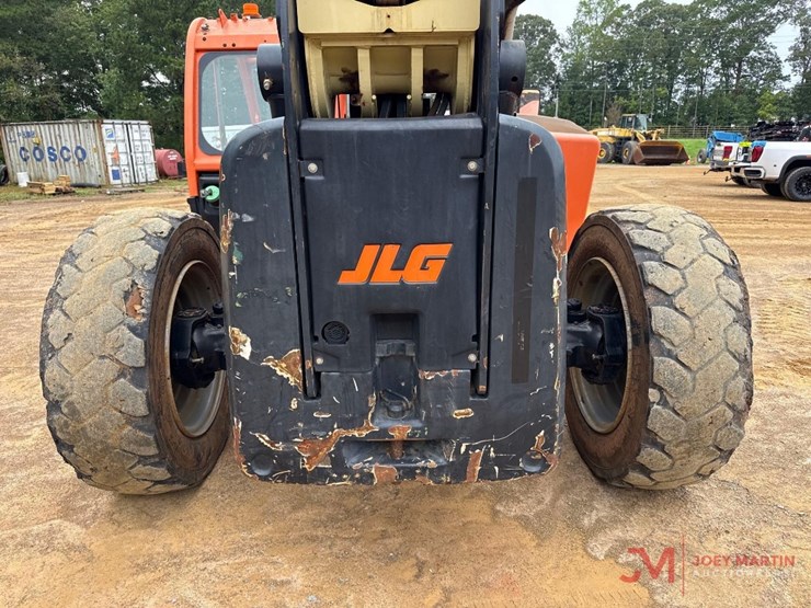 2018-jlg-1255-image-11