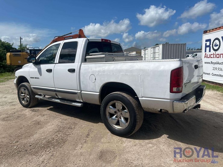2004-dodge-ram-1500-image-4