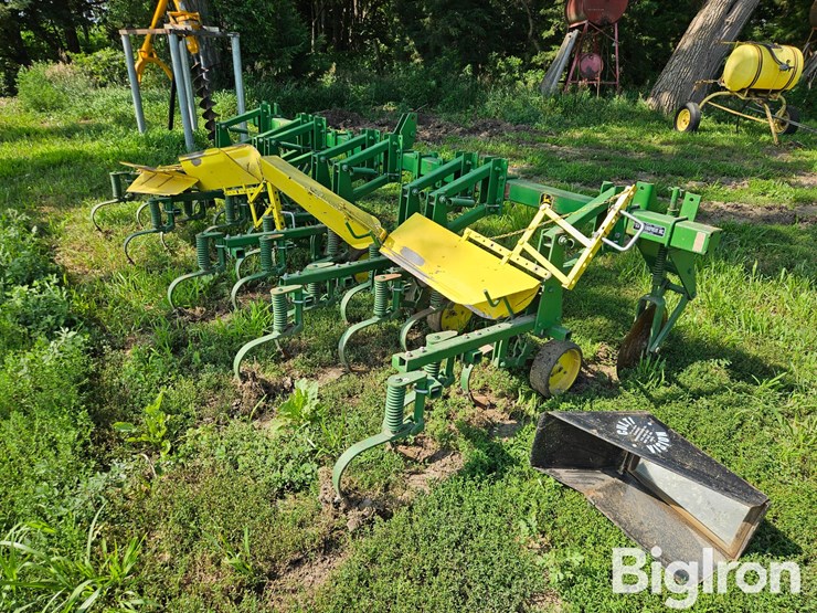 john-deere-825-image-5