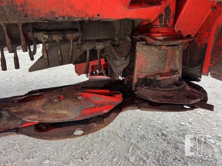 2013-kuhn-fc353gc-image-19