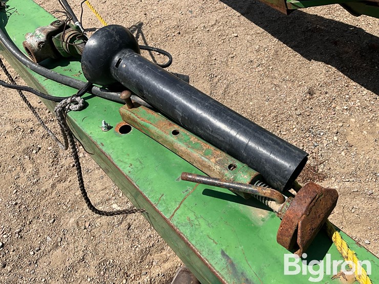 john-deere-300-image-20