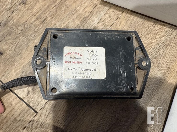 new-holland-cr8080-image-3