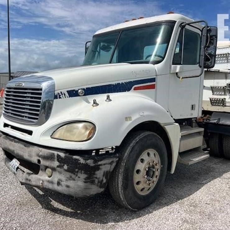 2008 FREIGHTLINER COLUMBIA 120