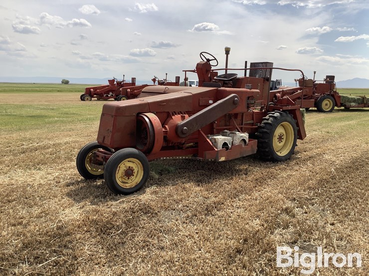 new-holland-1282-image-1