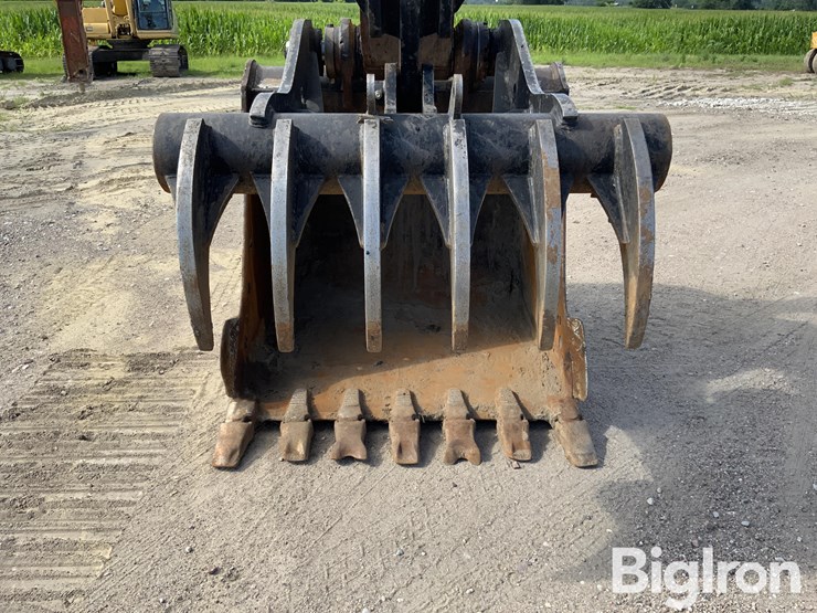2006-caterpillar-330dl-image-10