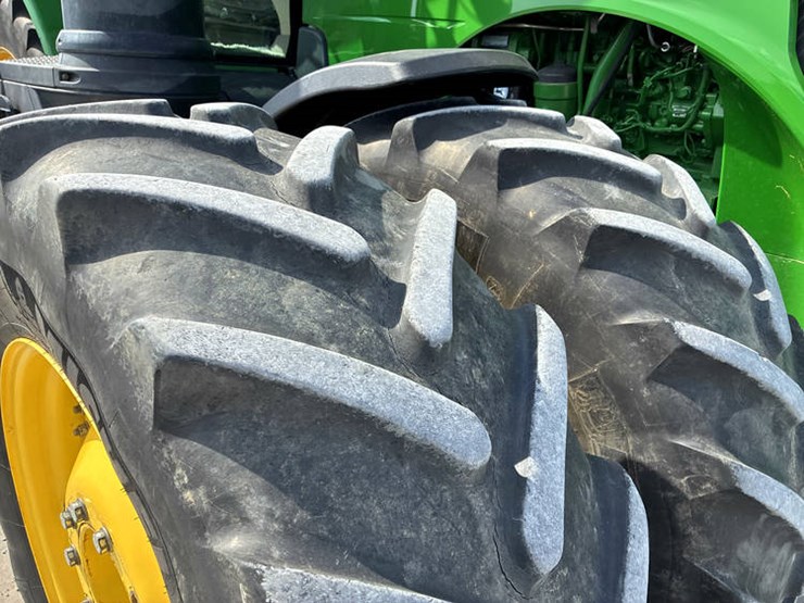 2018-john-deere-8370r-image-53