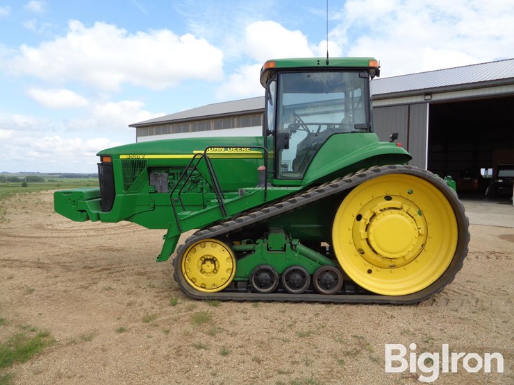 2000-john-deere-8410t-image-8