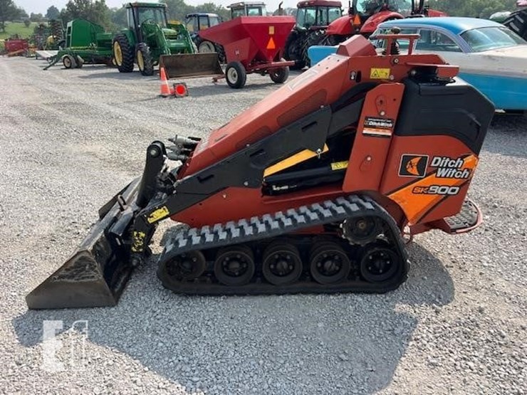 2021-ditch-witch-sk800-image-6