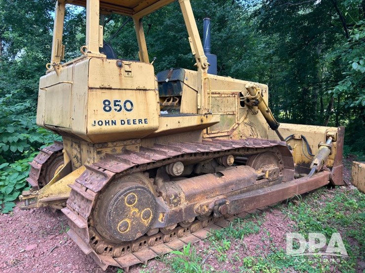 1983-john-deere-850-image-2