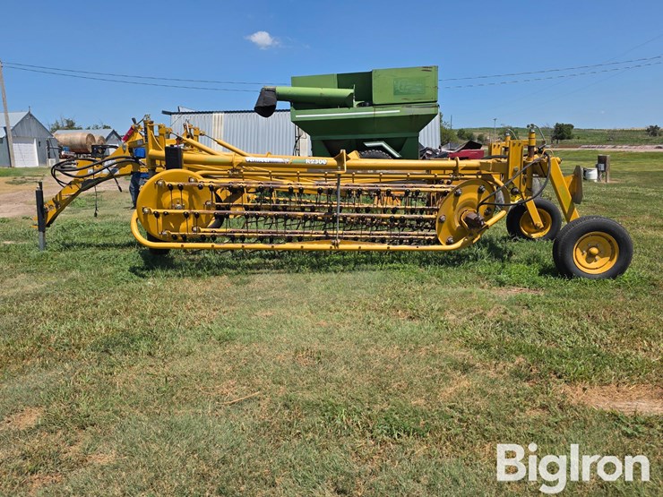 2013-vermeer-r2300-image-8