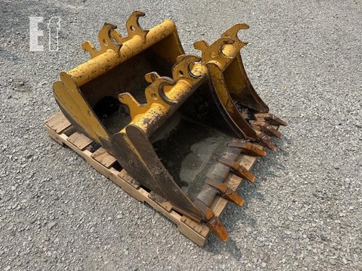 2014-deere-35g-image-40
