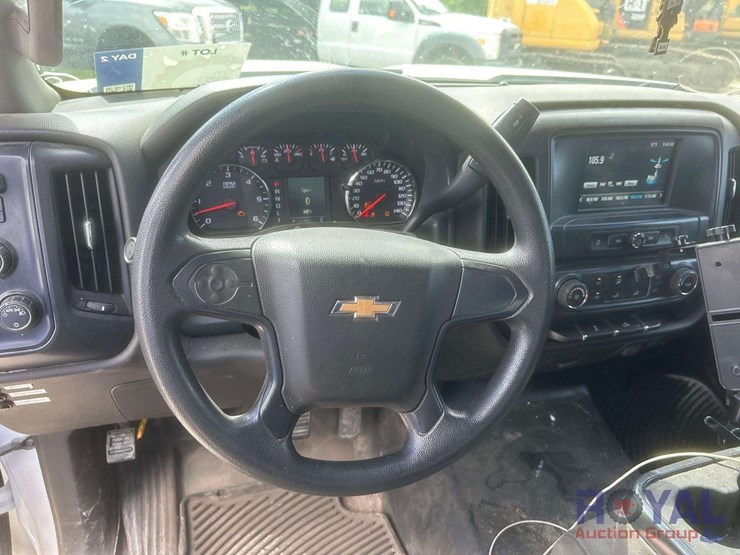 2019-chevrolet-silverado-image-11