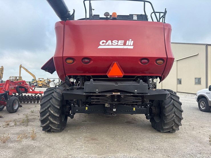 2004-case-ih-8010-image-7