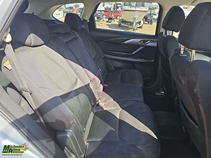 2016-mazda-cx9-image-16