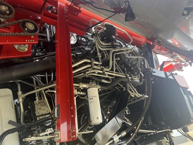 2022-case-ih-8250-image-13