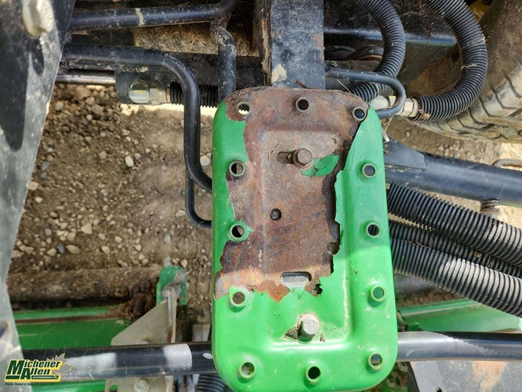 john-deere-3225c-image-26