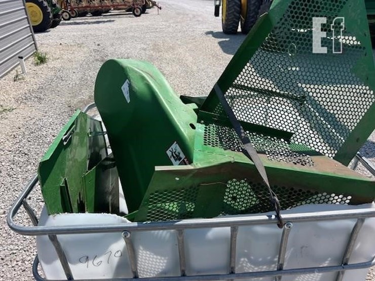 2009-john-deere-9670-sts-image-89