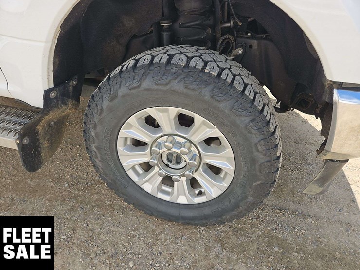 2020-ford-f350-image-32