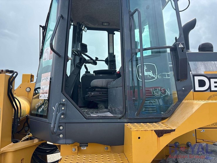 2018-deere-524k-image-7
