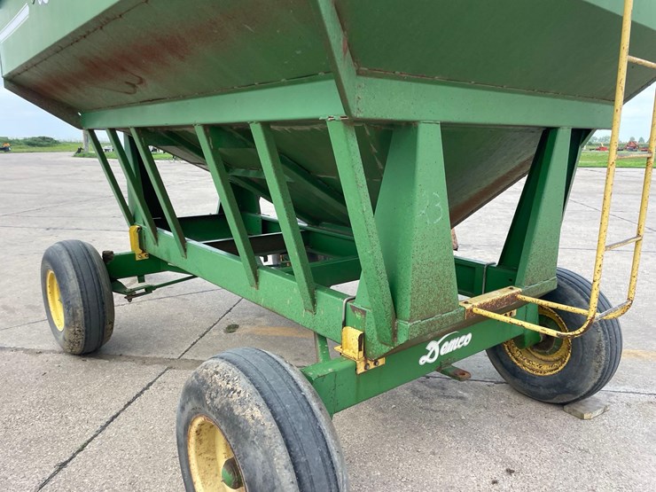demco-325-image-8