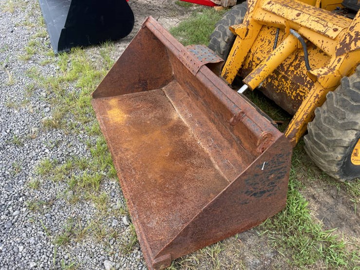 john-deere-570-image-16