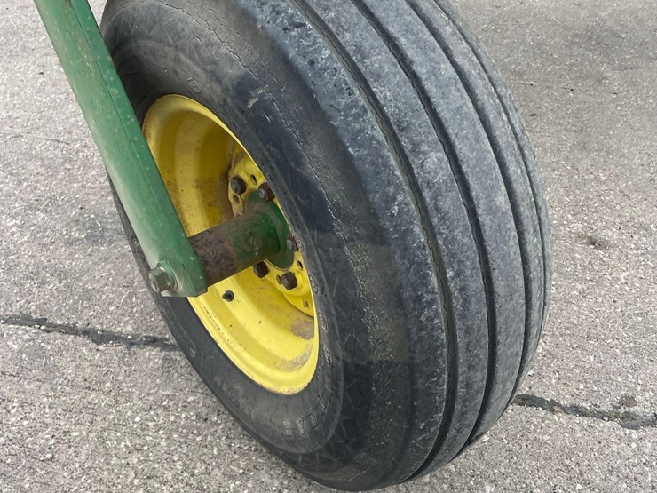 john-deere-250-image-5