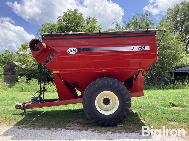 2016-j&m-750-image-8