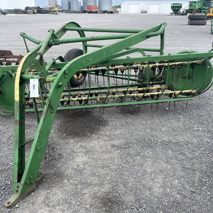 JOHN DEERE 894
