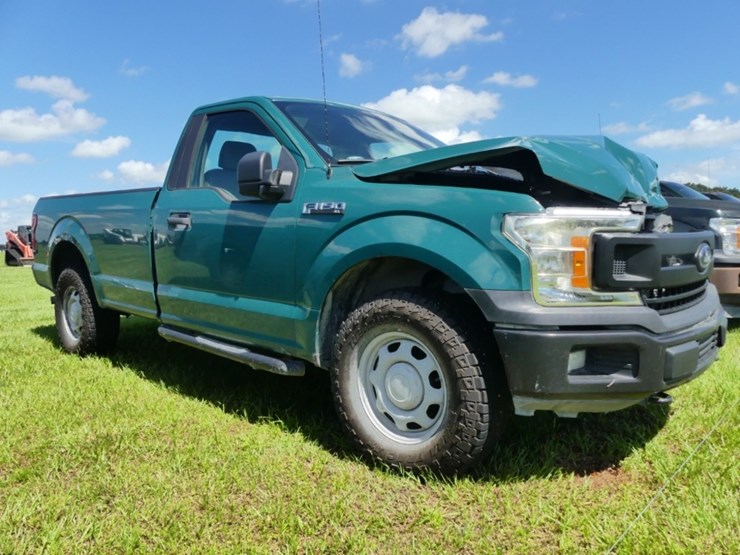 2019-ford-f150-xl-image-2