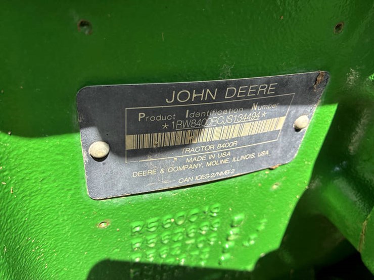 2018-john-deere-8400r-image-2