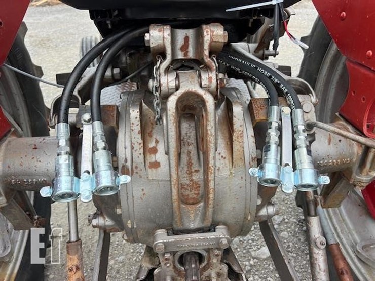 massey-ferguson-65-image-17
