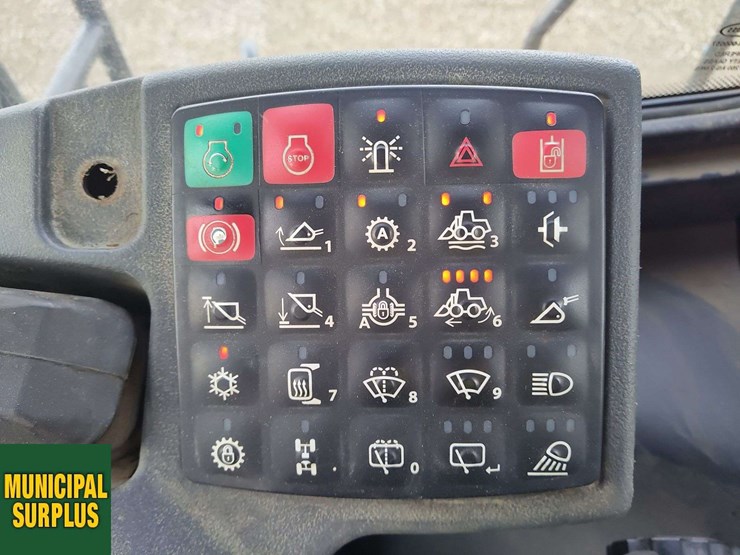 2017-deere-724k-image-29